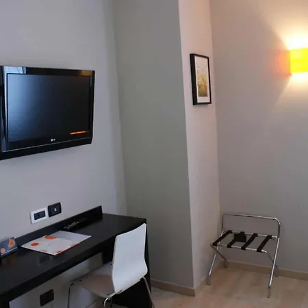 Hotel Aniene 3*