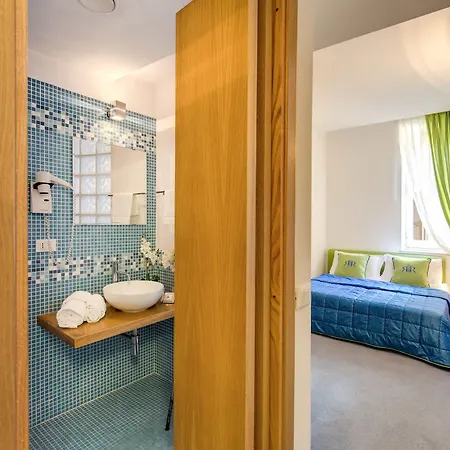 Affittacamere Residenza Romantica 2*