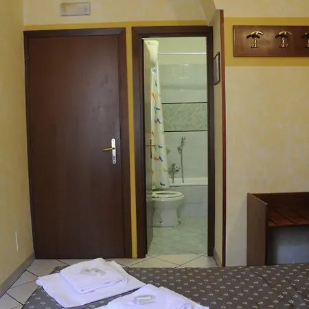 Farini Hotel