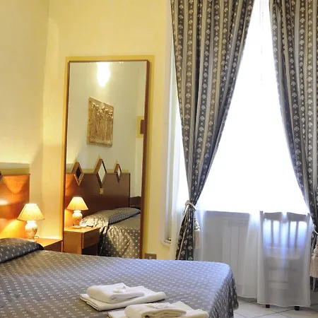 Farini Hotel 2*