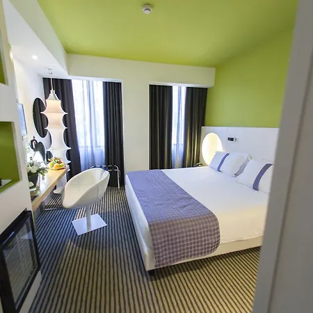 Pisana 4*