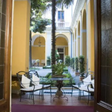 Palazzo Cardinal Cesi 4*