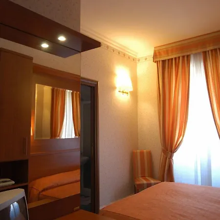 Dina Hotel Roma