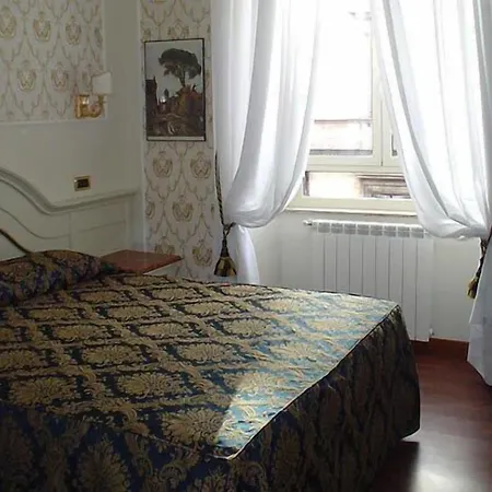 Hotel Dina