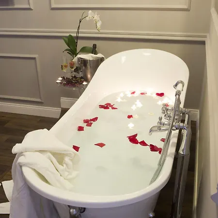 Relais Leone Affittacamere 3*