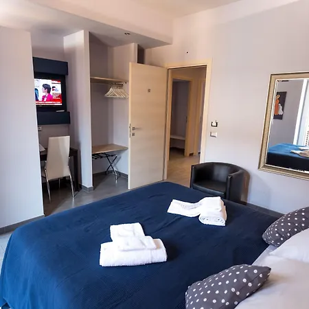 Bed & Breakfast 77 2*