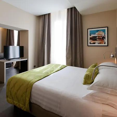 Quirinale Luxury Hotel 3*