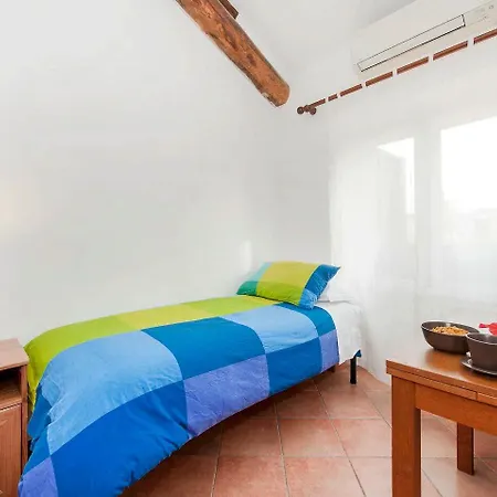 Bed & Breakfast Sixtythree 2*