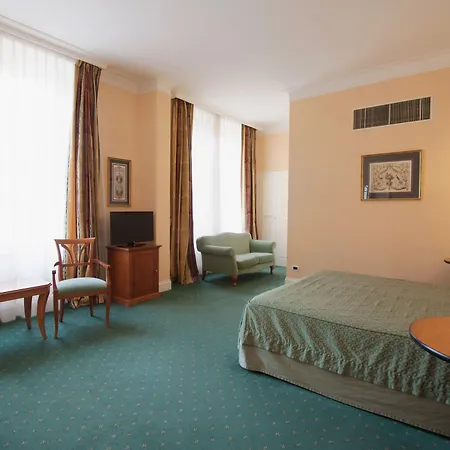 Hotel Ateneo Garden Palace 4*