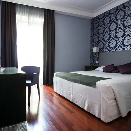 Alexandra Hotel 3*