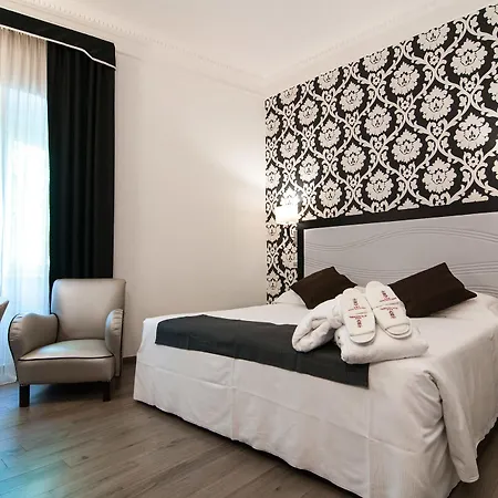 Alexandra Hotel