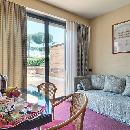 Petra Hotell 4*