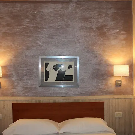 Pyramid Hotel