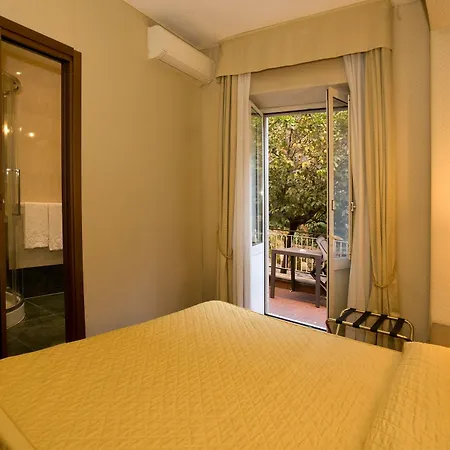 Hotel Domus Aventina Rome