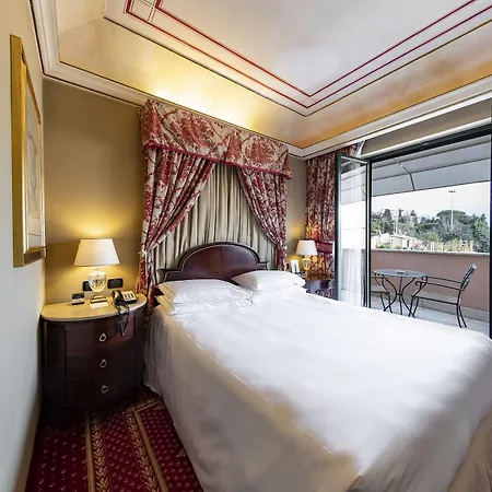 River Chateau Hotel 4*