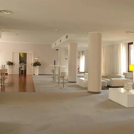 Garden Area Eur Отель 4*