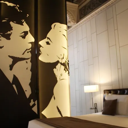 Piazza Del Gesu' Luxury Guest house
