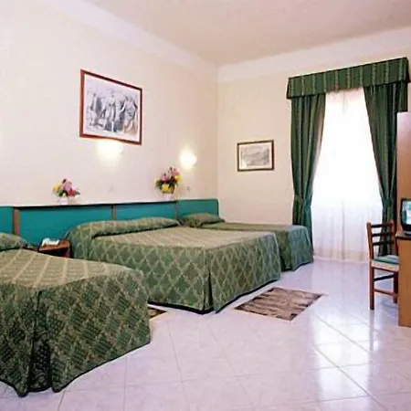 Giorgina Hotell 2*