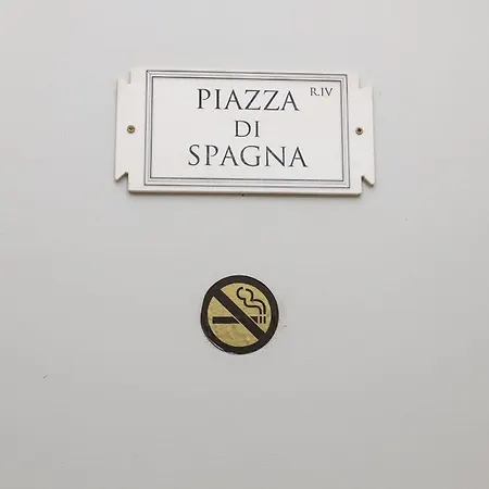 La Maison Dell'orologio Bed & Breakfast 2*