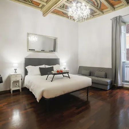 Bed & Breakfast La Maison Dell'orologio 2*