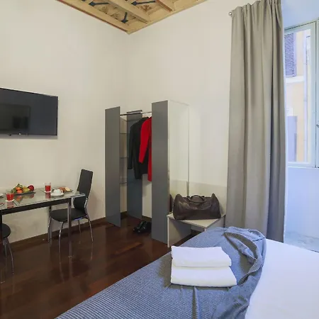 La Maison Dell'orologio Bed & Breakfast 2*