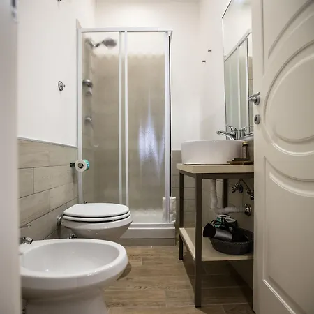 Chic & Town Luxury Bed & Breakfast 2*