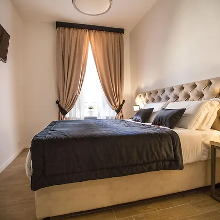 Chic & Town Luxury Bed & Breakfast