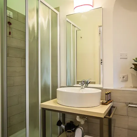 Chic & Town Luxury Bed & Breakfast