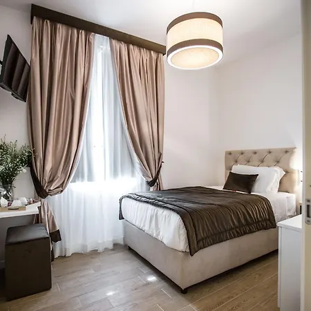 Bed & Breakfast Chic & Town Luxury 2*