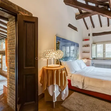 Luxury Trastevere 2* Roma
