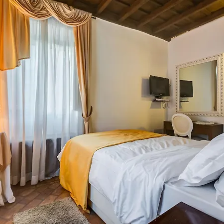 Luxury Trastevere 2*