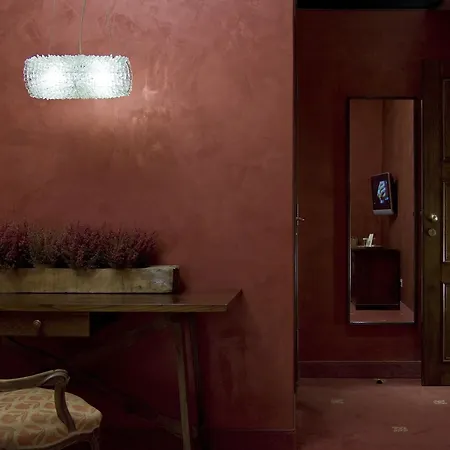 Columbia Hotel 3*
