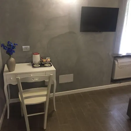 Guest house Floor Navona 2*