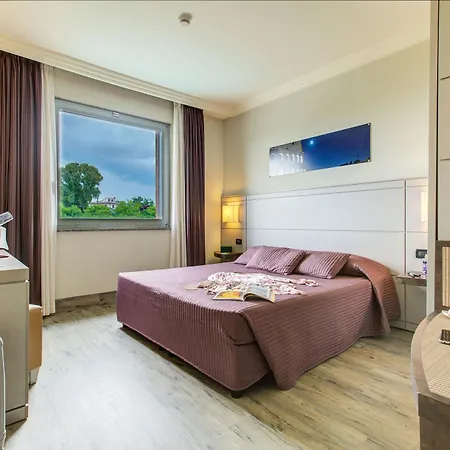 Hotel Ardeatina Park 4*