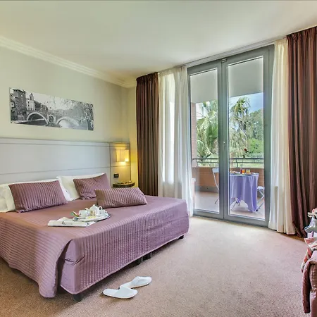 Ardeatina Park 4*