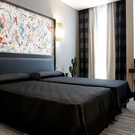 Hotel Twentyone 4*