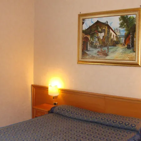 Отель Orlanda 2*