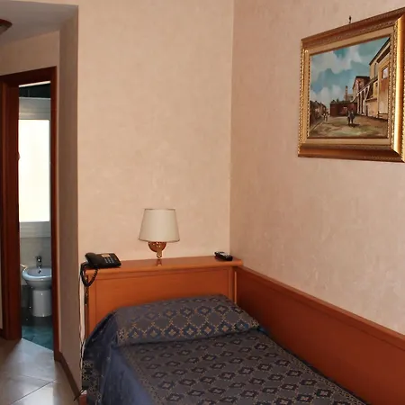 Orlanda Hotel