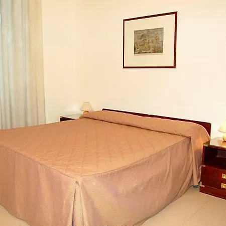 Aparthotel Tassoni Rome