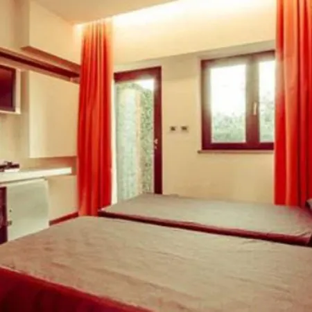 Hotel Ways Garden & Leisure Roma