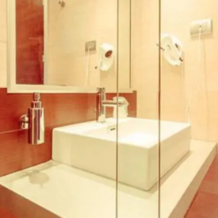 Ways Garden & Leisure 4* Roma