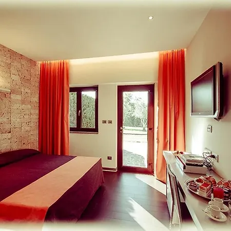 Hotel Ways Garden & Leisure