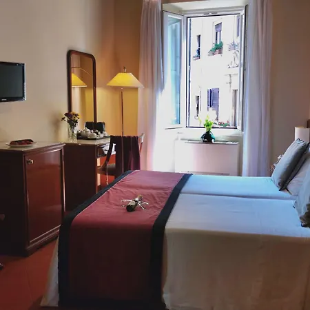 Teatro Di Pompeo Hotel 3*