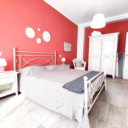 Domus Elena Holiday home