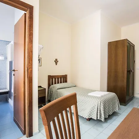 Istituto Piccole Ancelle Di Cristo Re Pensjonat Rzym