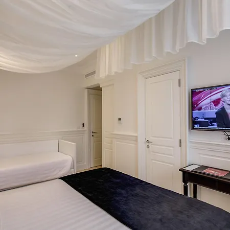 Hotel Tito 3*
