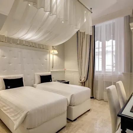 Tito Hotel