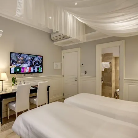 Hotel Tito