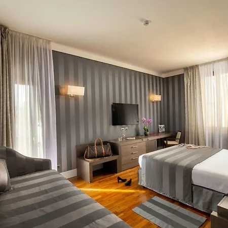 Monti Palace 4* Roma