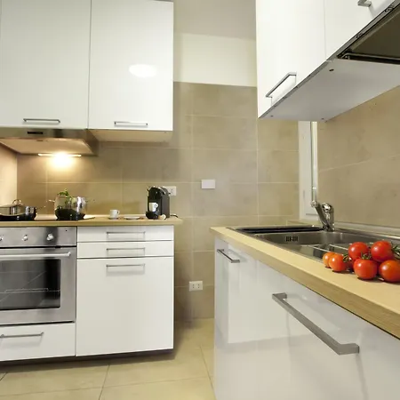 Apartment Oriana Homel Rome
